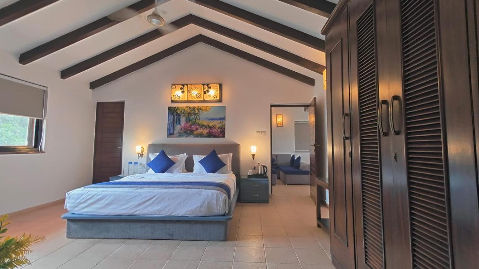 La Sunila Suites & Villas By Wsi, Baga Arpora Zewnętrze zdjęcie